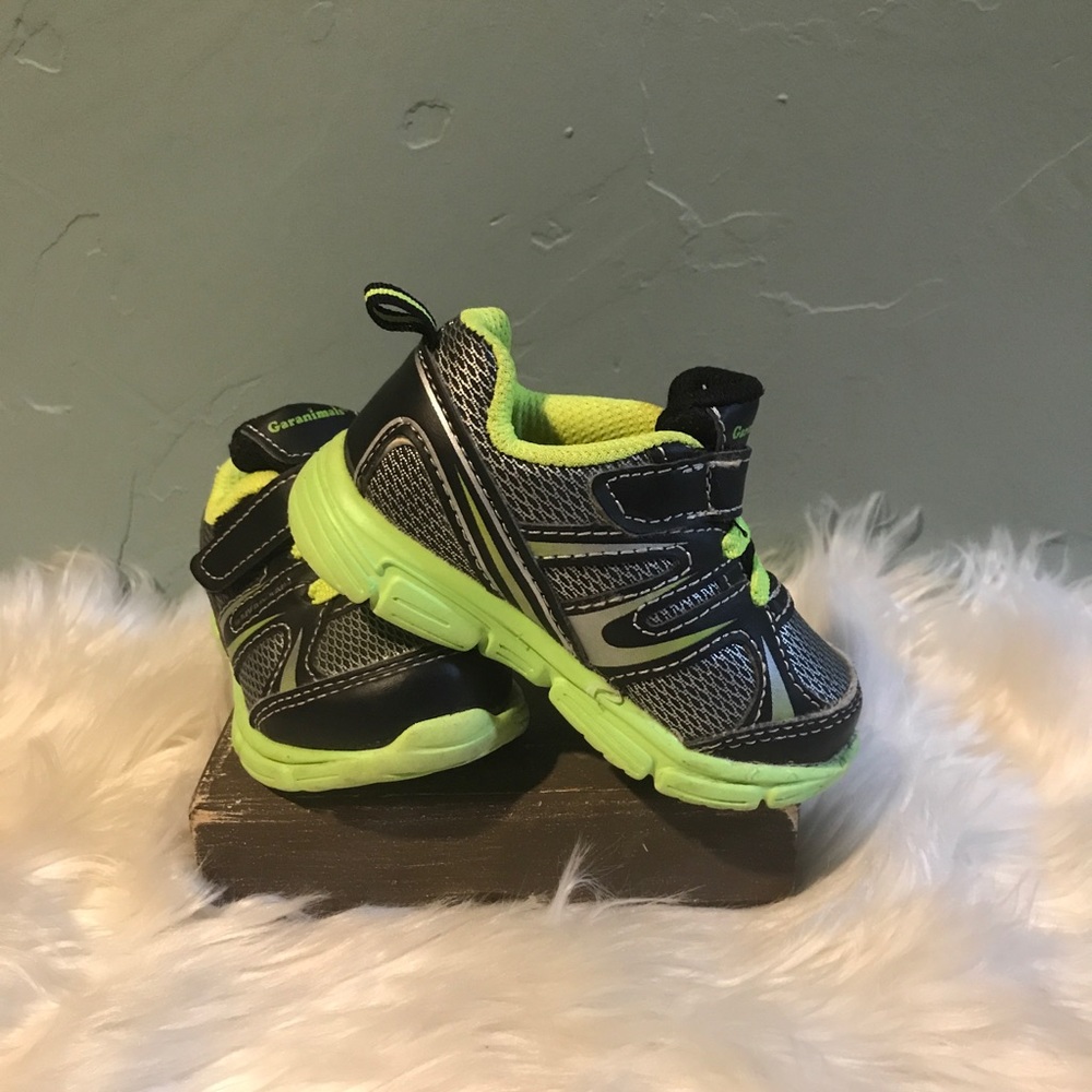 ☀️Garanimals Baby Boy 4 months Sneakers